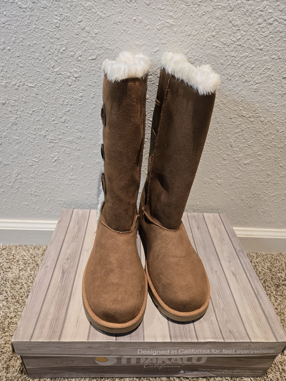 Makalu Women’s Chestnut Faux-Suede Knee Boots with Faux-Fur Trim - Picture 2 of 5